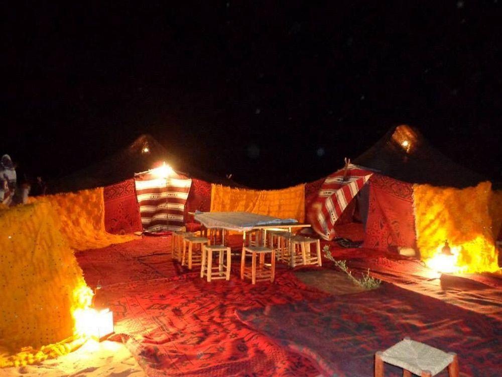 Les Pyramides Hotel Мерцуга Екстериор снимка