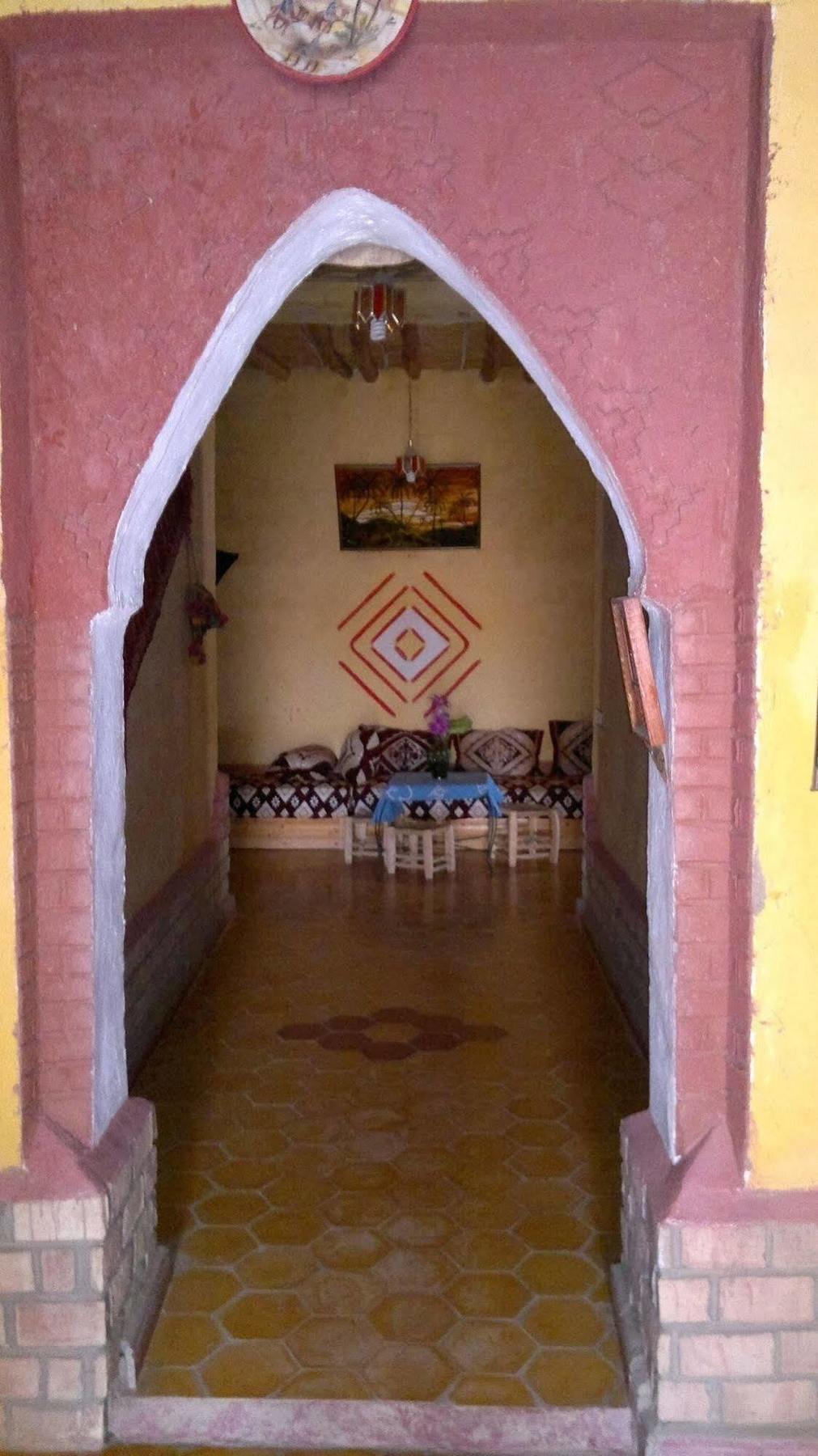 Les Pyramides Hotel Мерцуга Екстериор снимка